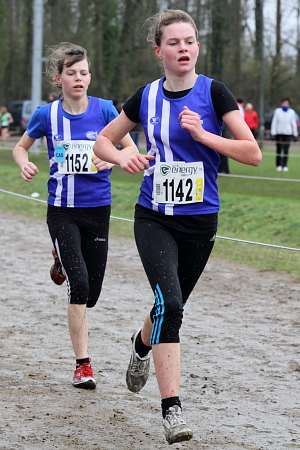 Eva Van Doninck en Lotte Berrens