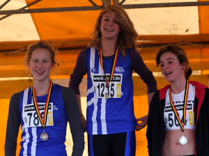 Eva en Elise op het podium