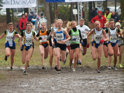 Start, Jolien links, Sofie rechts.